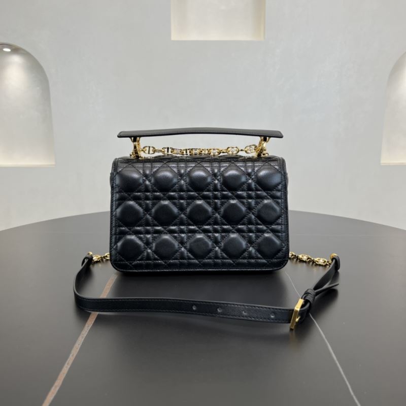 chr1st1an D10r montaigne bags